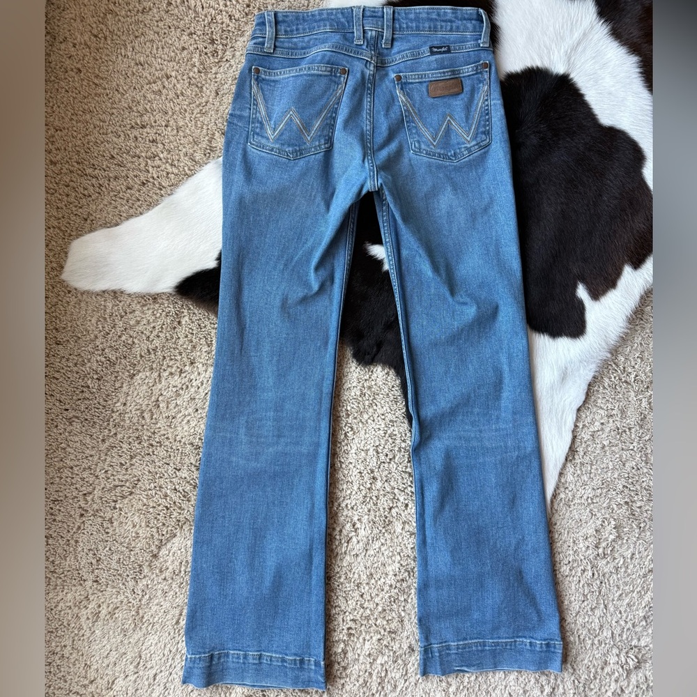 Wrangler Retro Mid Rise Trouser - Picture 3 of 5